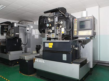 EDM cu fir EDM cu fir