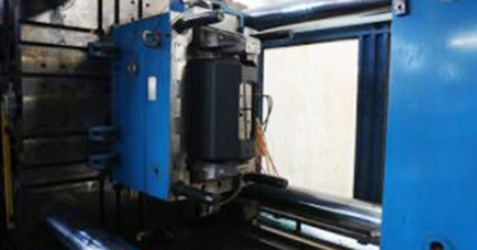 Turnare prin injecție de plastic